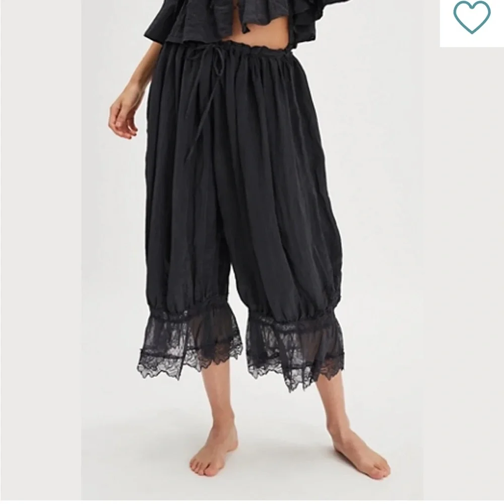 Free People Black Lace-Trim Bloomer Pants - Picture 1 of 4